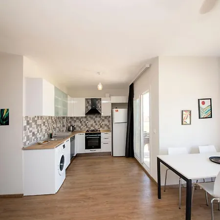 Вилла Charming House With Shared Pool In Milas *